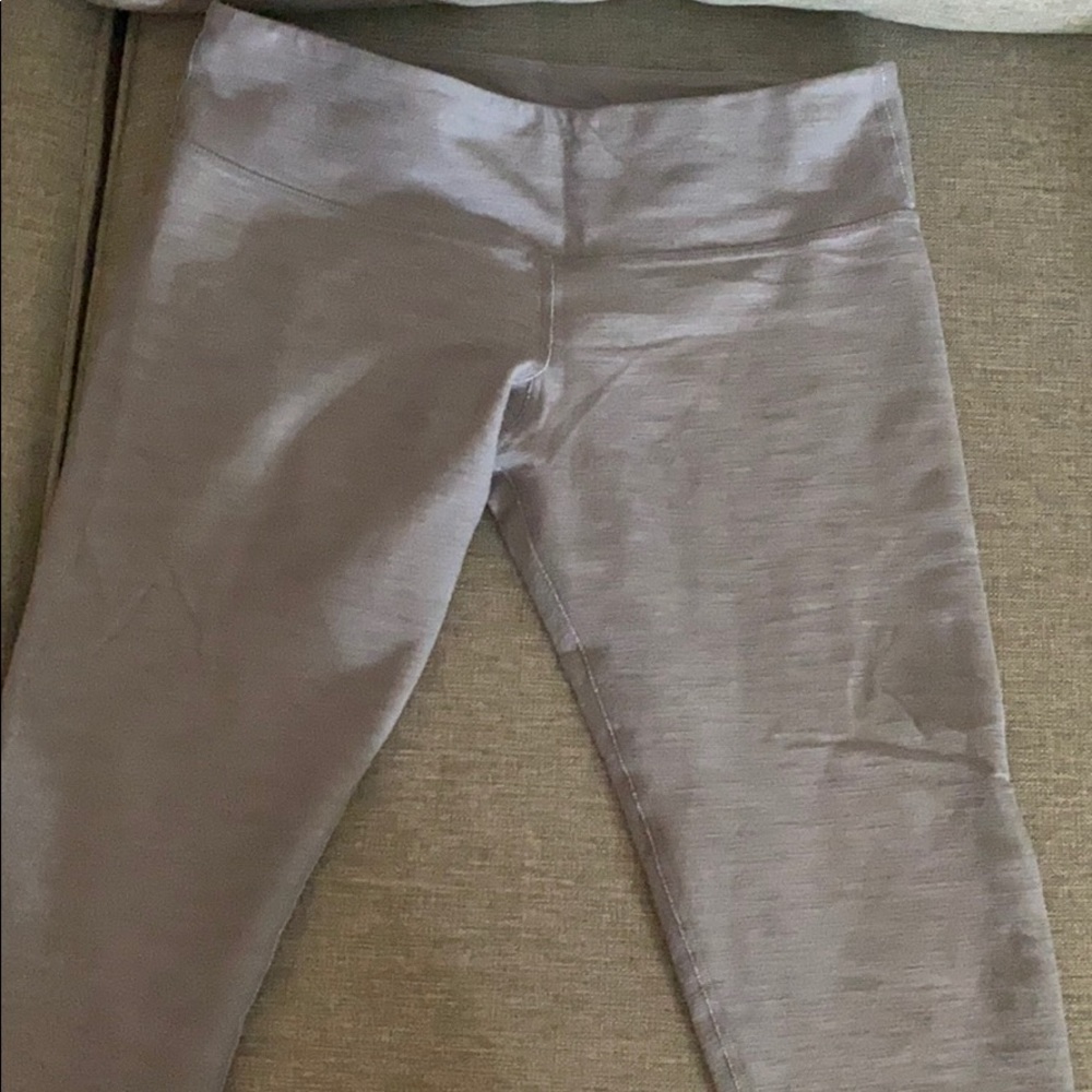 Lulu lemon size 8, gray low rise leggings